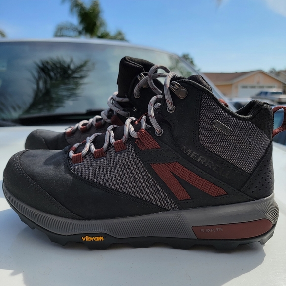 Merrell Zion Mid Waterproof Black Men's Hiking Boots J16885 - Picture 4 of 5